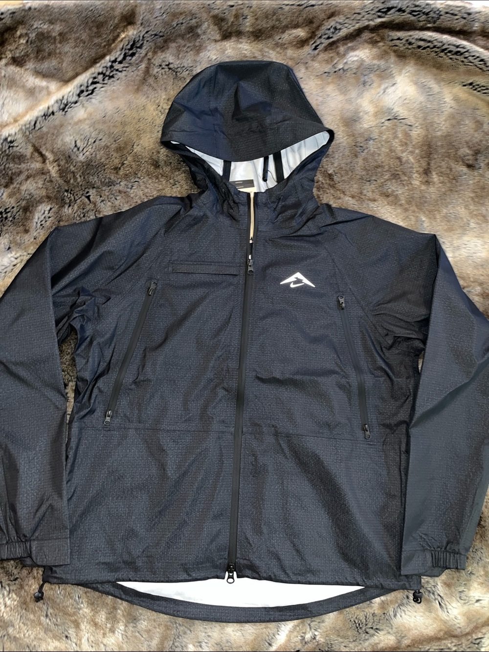 Nike Running Jacket Storm Fit Whistle Full Zip Pockets Hood Black ADV Rain $250